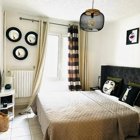 Centre-ville, 2 Bedrooms 6 Pers, Climatisation 公寓 昂蒂布