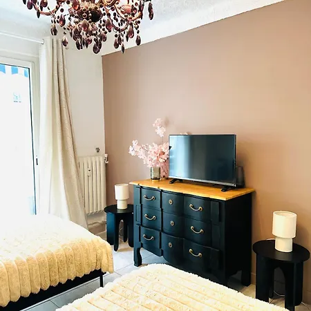 Centre-ville, 2 Bedrooms 6 Pers, Climatisation 아파트 앙티브