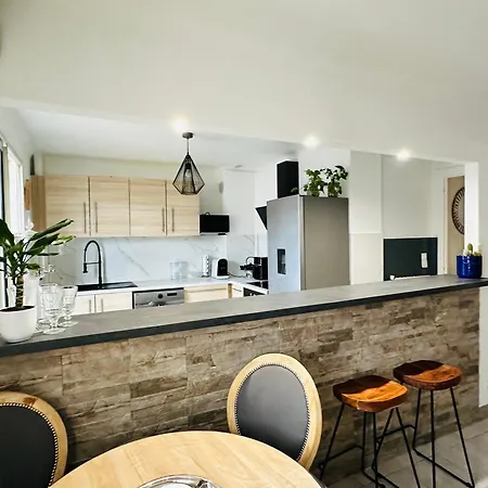 Centre-ville, 2 Bedrooms 6 Pers, Climatisation