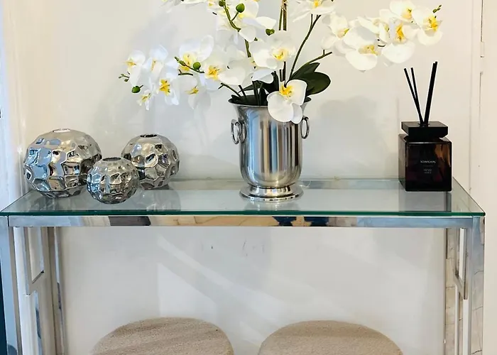 Centre-ville, 2 Bedrooms 6 Pers, Climatisation 昂蒂布