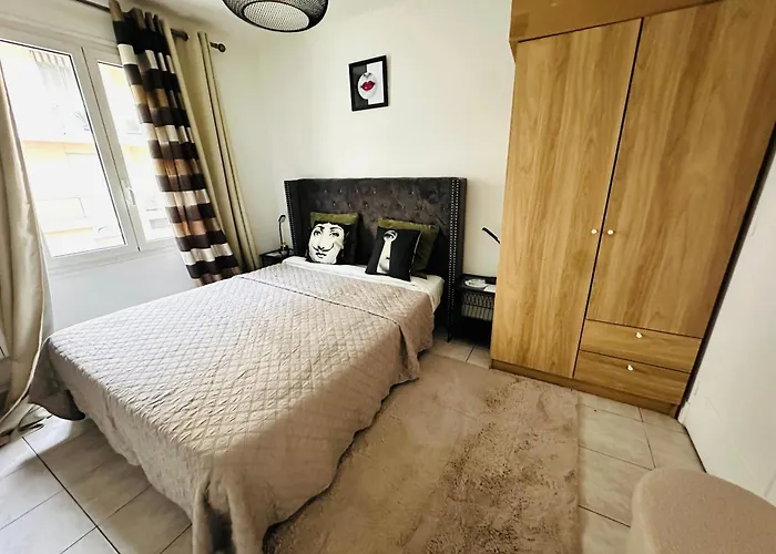 Centre-ville, 2 Bedrooms 6 Pers, Climatisation Daire Antibes